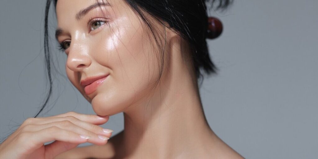 Best moisturizer for glowing skin, hydration, and a healthy-looking complexion.