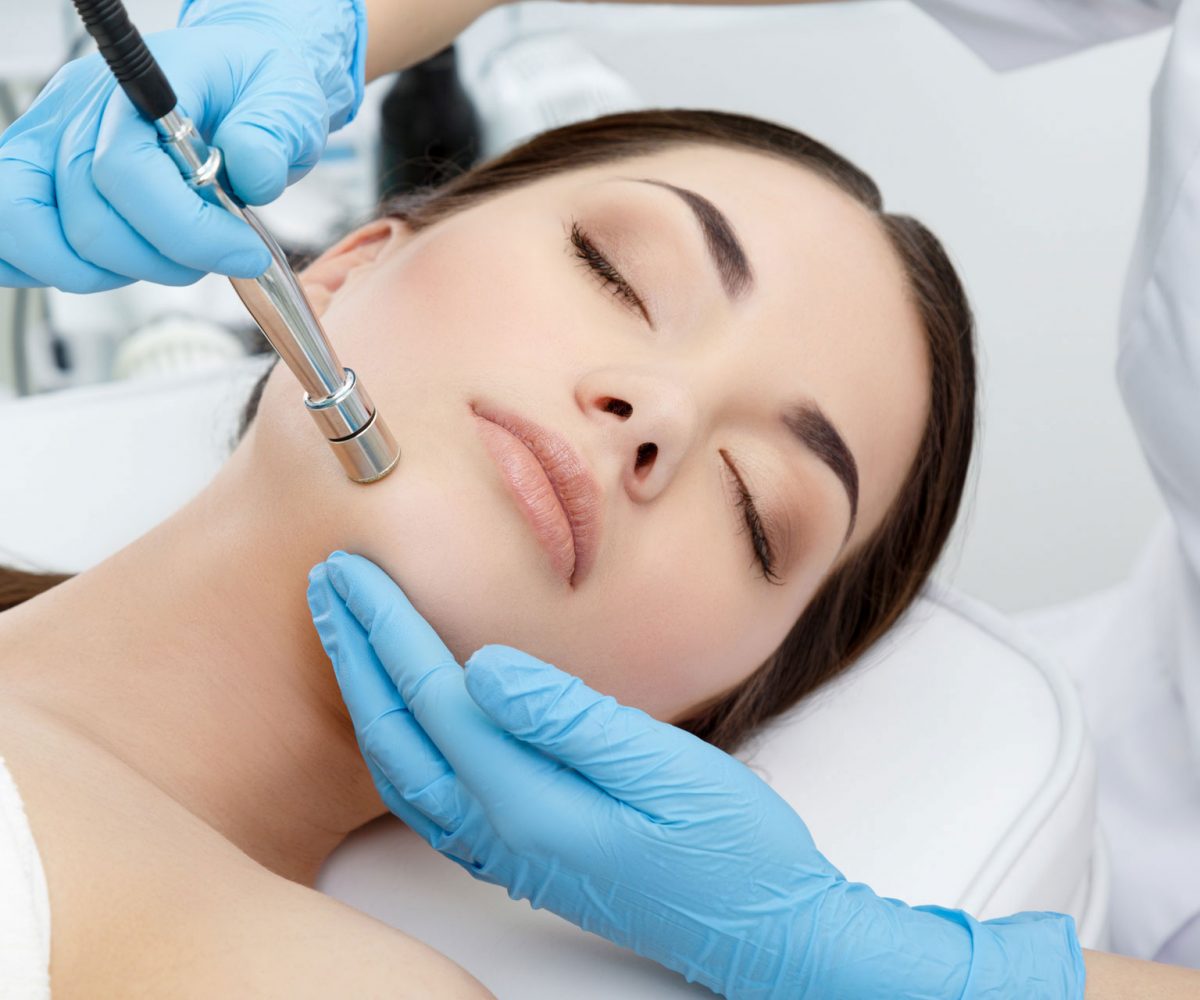 Microdermabrasion best skin specialist in lahore